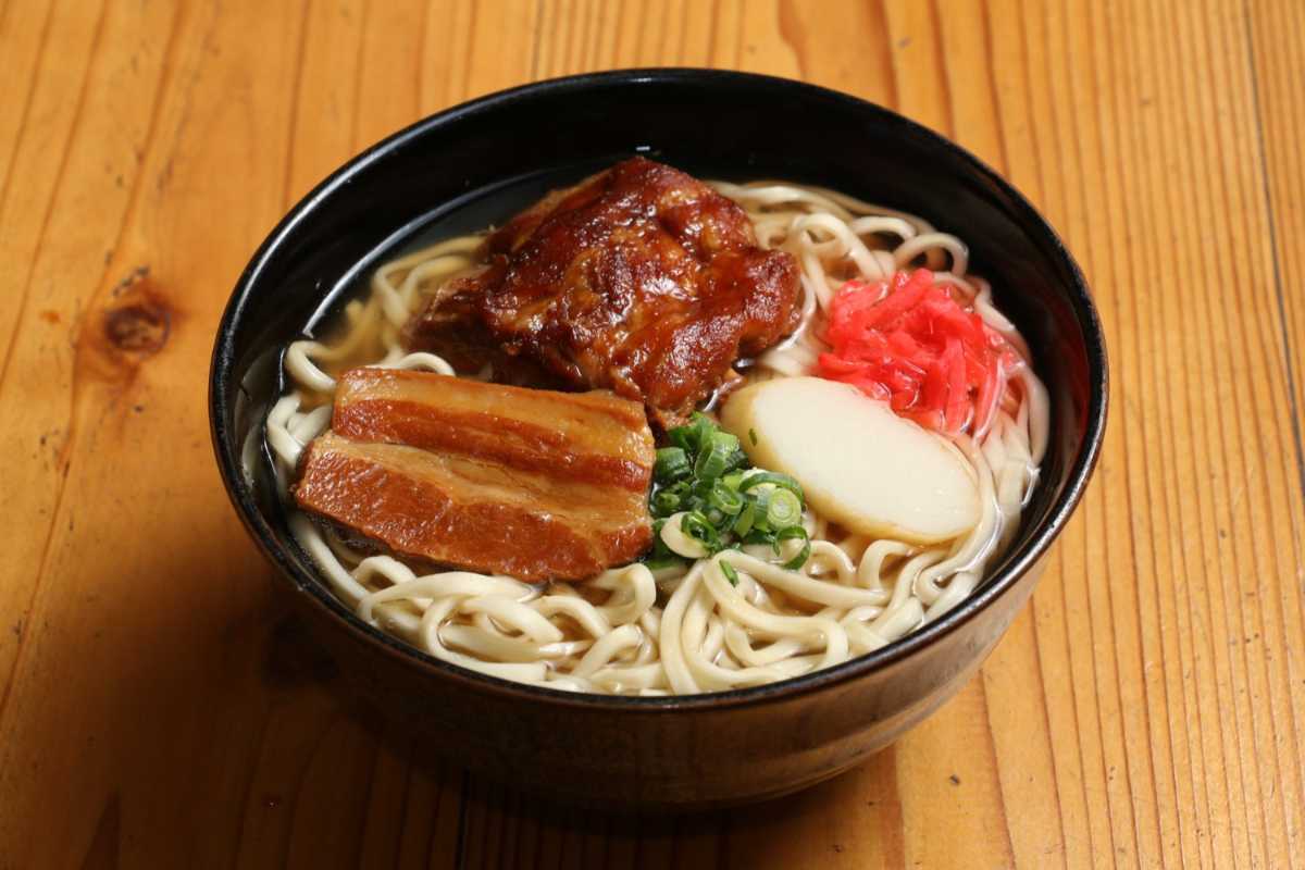 玉家豊崎店 - 沖縄そばの全国通販お取り寄せ・ふるさと納税。ソーキそば・三枚肉そば・てびちそば